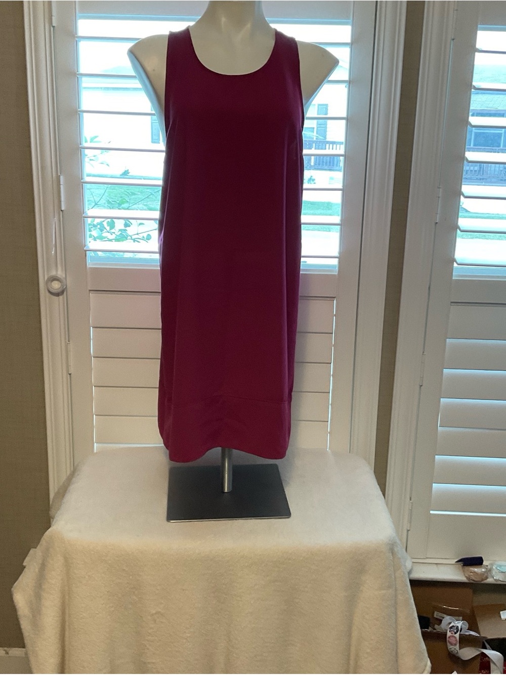 Leith Magenta Sleeveless Shift Mini Dress
